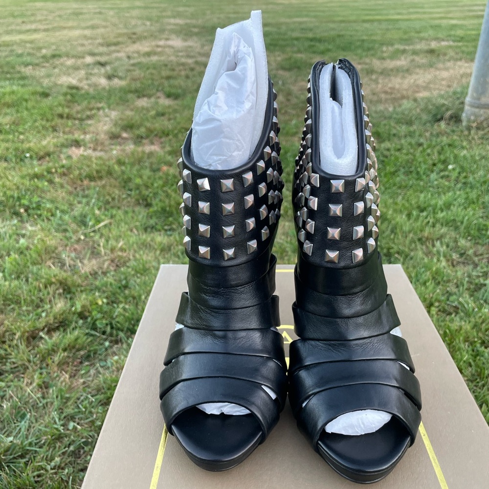 Ash Black Leather Studded Heels Shoes Ankle Boots Womens Size 38.5 US 7.5 NWB